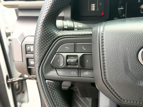 Certified 2026 Toyota Tacoma SR5 RWD image 22