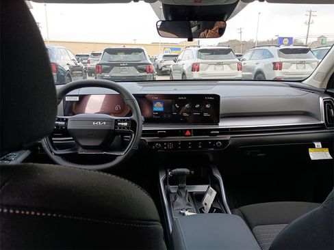 New 2026 Kia Sorento LX image 10