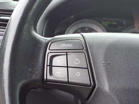 Used 2012 Volvo C70 T5 image 21