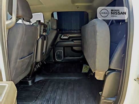 Used 2024 Chevrolet Silverado 2500 LT w/ Convenience Package image 4