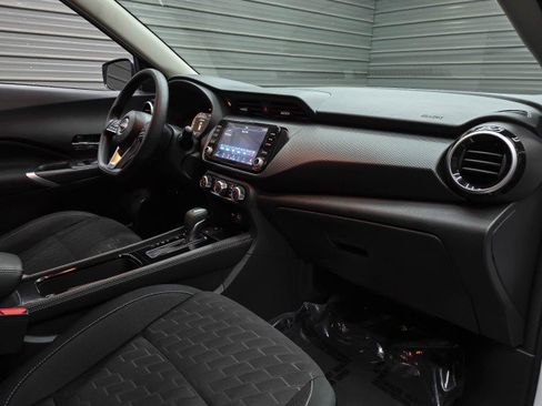 Used 2024 Nissan Kicks SV FWD image 13