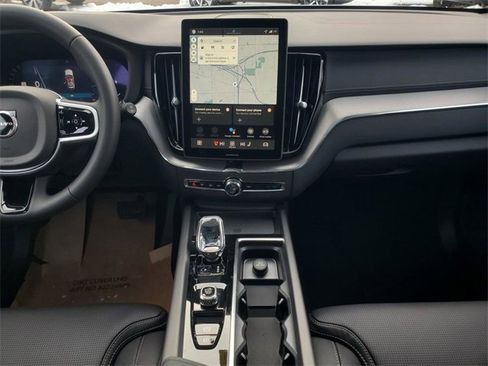 New 2026 Volvo XC60 B5 Ultra w/ Protection Package Premier image 30