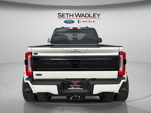 Used 2026 Ford F450 Platinum w/ FX4 Off-Road Package image 6