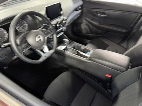 Used 2025 Nissan Sentra SV FWD image 25