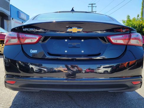 Used 2019 Chevrolet Malibu LT FWD image 4