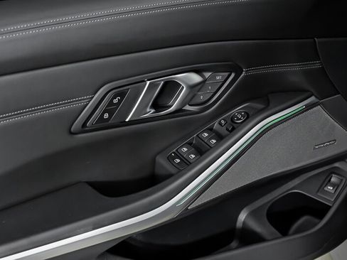 Used 2025 BMW M3 Competition AWD/4WD image 14