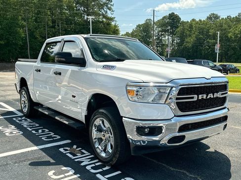 Used 2023 RAM 1500 Big Horn AWD/4WD image 2