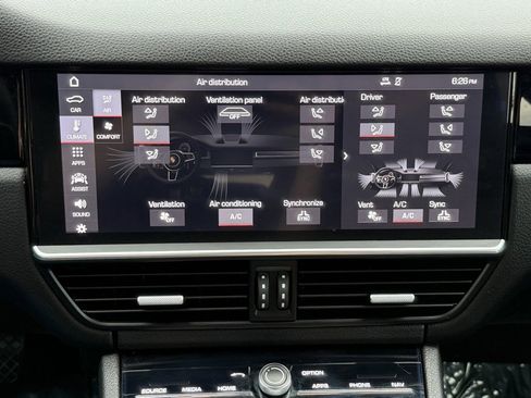 Used 2019 Porsche Cayenne Base image 39