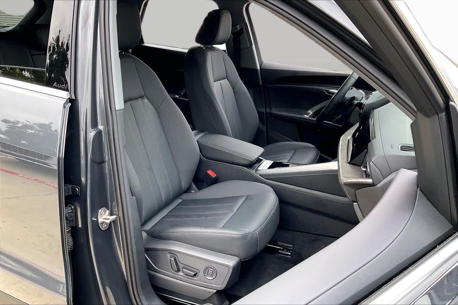 Used 2026 Audi Q5 Premium AWD/4WD image 9