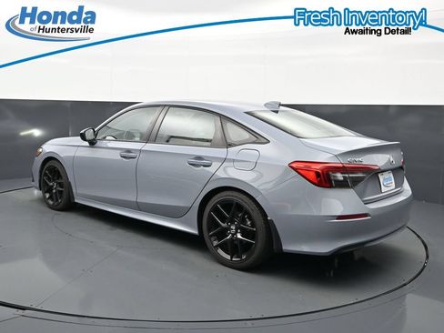 Used 2024 Honda Civic Sport image 7