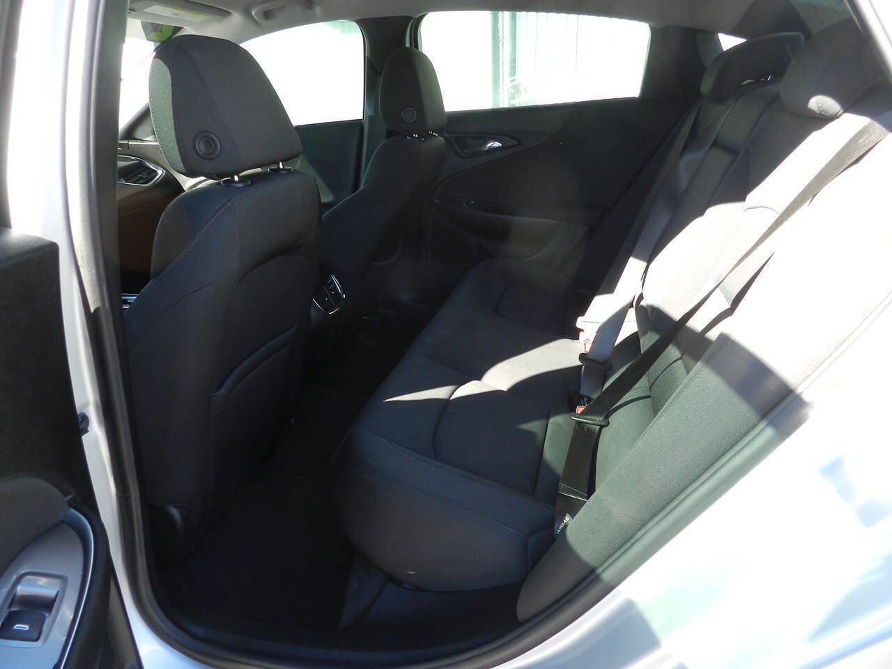 Used 2021 Chevrolet Malibu LT FWD image 10