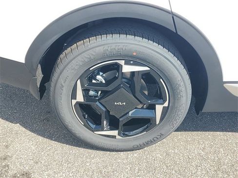 New 2026 Kia Sportage EX w/ EX Panorama Roof Package image 42