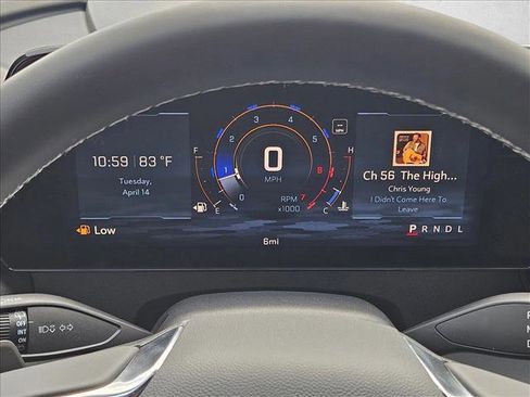 New 2026 Chevrolet Traverse LT w/ Sun and Wheel Package FWD image 11