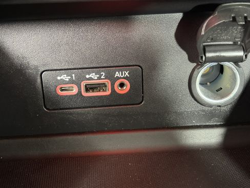 Used 2023 Nissan Sentra SR FWD image 26