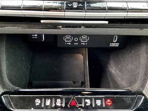 Used 2022 Jeep Wagoneer Series III image 17