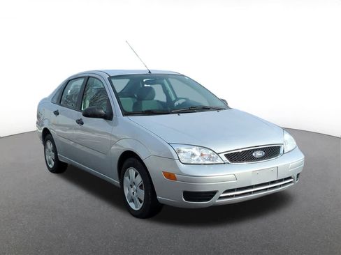 Used 2007 Ford Focus SE image 8
