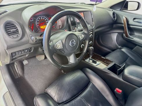 Used 2009 Nissan Maxima 3.5 SV w/ Premium Pkg image 9