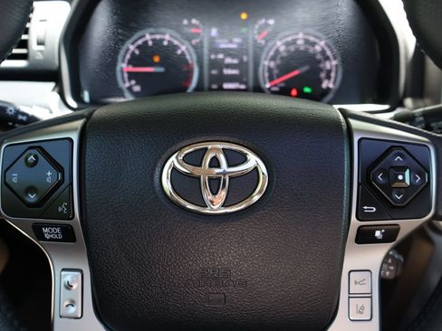 Used 2022 Toyota 4Runner Limited AWD/4WD image 28