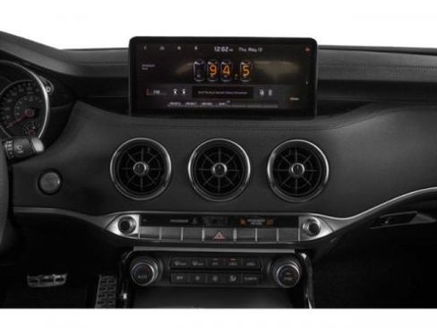 Used 2022 Kia Stinger GT1 image 13