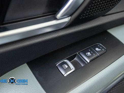 Used 2024 Kia Telluride SX Prestige X-Pro AWD/4WD image 32