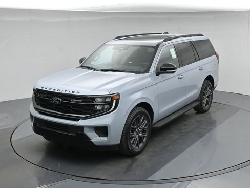 New 2026 Ford Expedition Platinum w/ Stealth Appearance Package AWD/4WD image 39