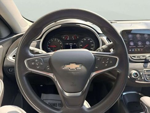 Used 2024 Chevrolet Malibu LT FWD image 6