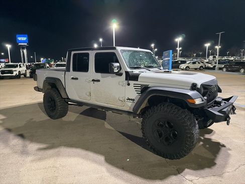 Used 2020 Jeep Gladiator Sport w/ Quick Order Package 24S image 15