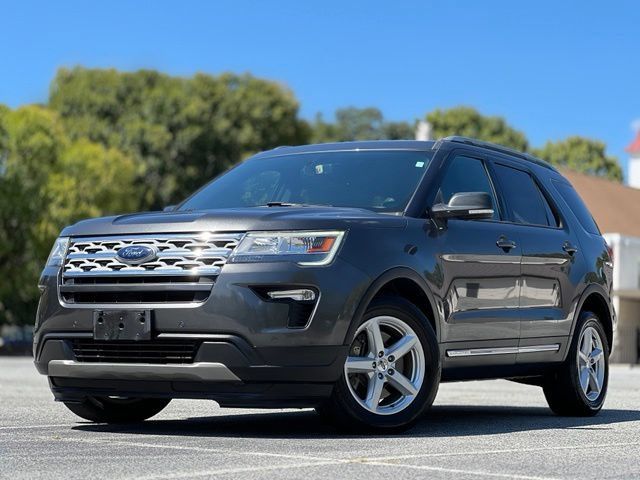 Used 2019 Ford Explorer XLT w/ Equipment Group 202A FWD image 1