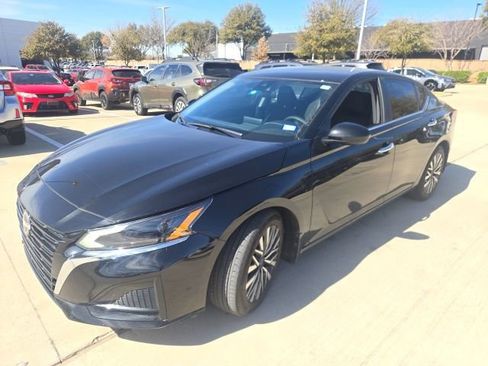 Used 2023 Nissan Altima 2.5 SV image 6