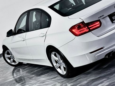 Used 2013 BMW 328i xDrive Sedan AWD/4WD image 13
