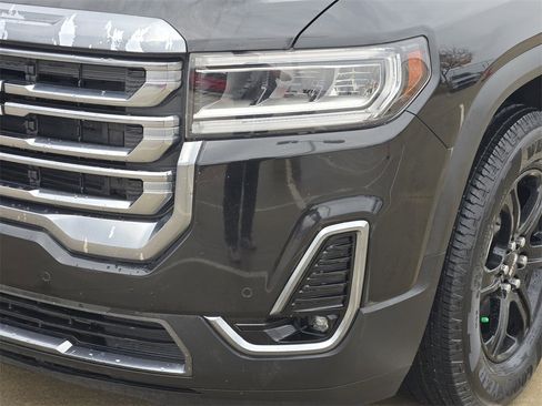 Used 2022 GMC Acadia AT4 w/ Technology Package image 11