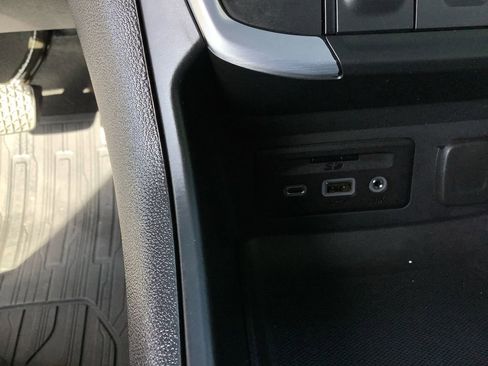 Used 2024 GMC Terrain SLE w/ Driver Convenience Package FWD image 28