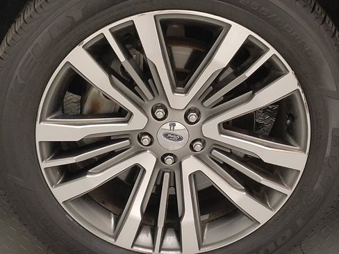 Used 2017 Ford Explorer Platinum AWD/4WD image 31