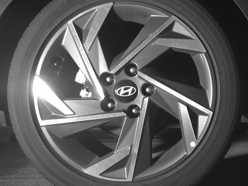 Used 2025 Hyundai Elantra SEL FWD image 15