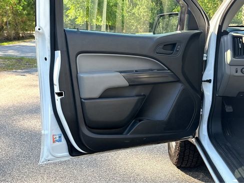 Used 2017 GMC Canyon W/T w/ Convenience Package RWD image 16