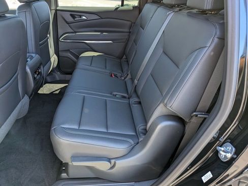 New 2026 Chevrolet Traverse LT w/ Sun and Wheel Package image 15