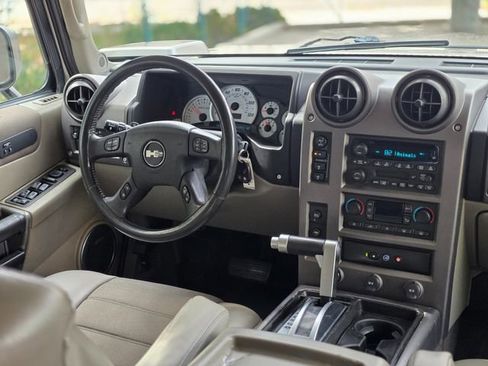 Used 2004 HUMMER H2 image 40