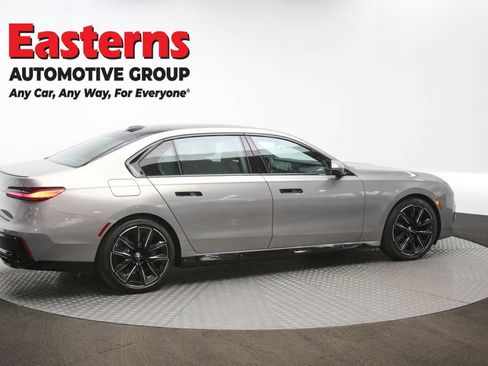 Used 2023 BMW 760i xDrive w/ Executive Package AWD/4WD image 47