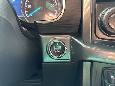 Used 2022 Ford F150 XLT w/ Equipment Group 302A High AWD/4WD image 18