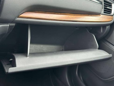 Used 2017 Honda CR-V Touring image 29