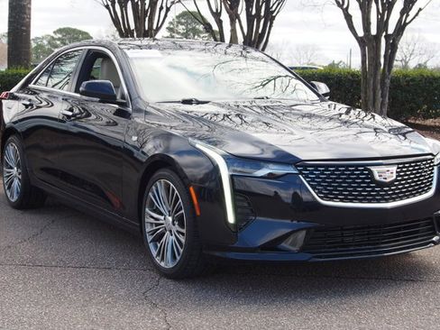 Used 2020 Cadillac CT4 Premium Luxury image 1