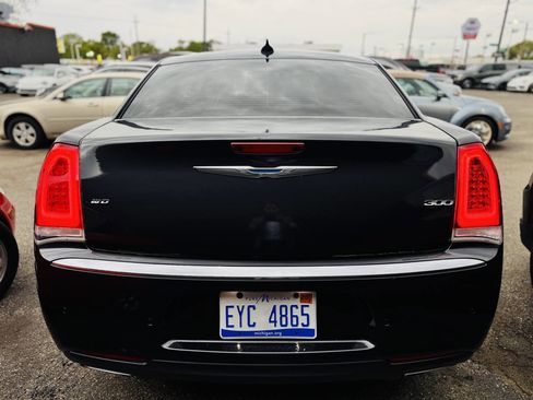 Used 2017 Chrysler 300 Limited w/ 300 Premium Group AWD/4WD image 6