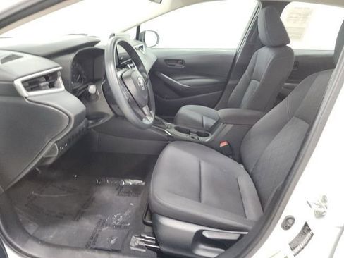 Used 2024 Toyota Corolla LE image 18