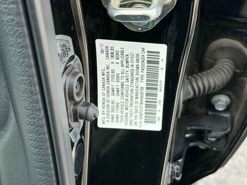 Used 2017 Honda Civic EX-L image 35