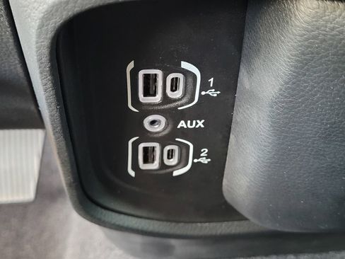 Used 2025 RAM 1500 Big Horn image 14