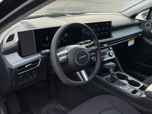New 2025 Hyundai Sonata SE image 10