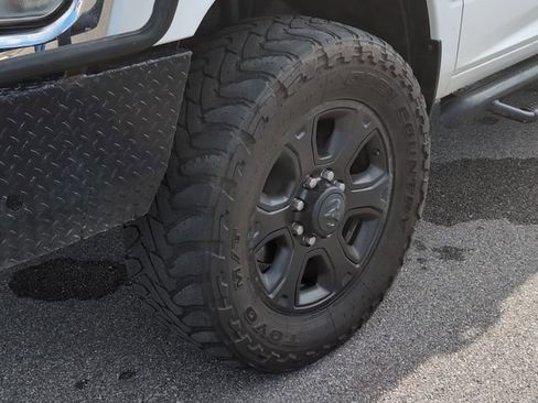 Used 2019 RAM 2500 Big Horn image 12