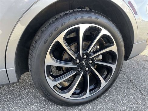 Used 2024 Lincoln Nautilus Black Label image 10