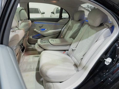 Used 2017 Mercedes-Benz S 550 4MATIC Sedan image 28