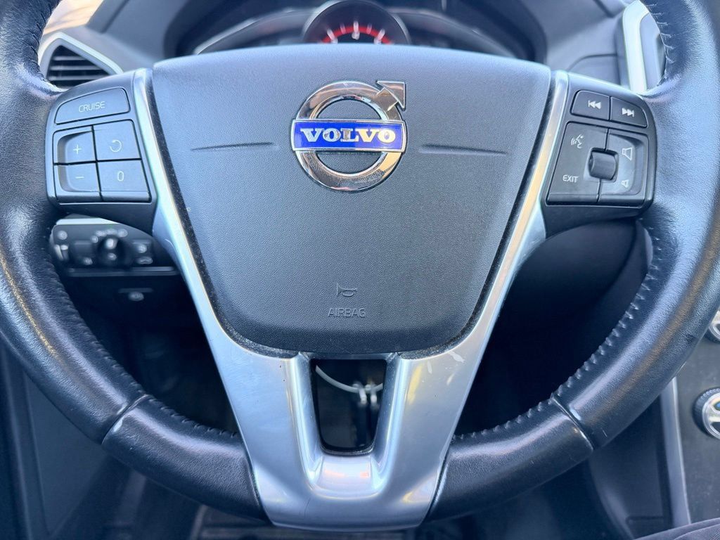 Used 2016 Volvo XC60 T5 Premier w/ Proximity Package AWD/4WD image 15